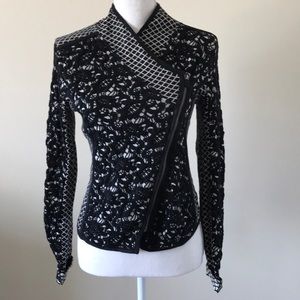 Anthropologie Sweater, Comfy & Stretchy Size Small